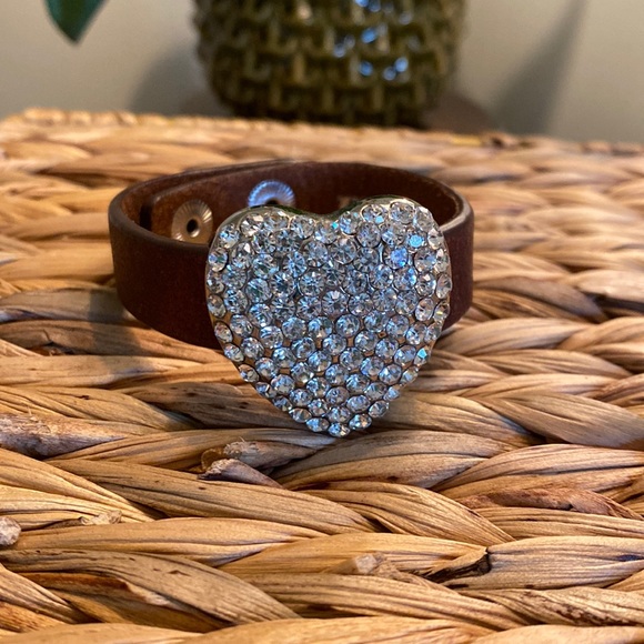 HEART BRACELET 😍 - Picture 2 of 4